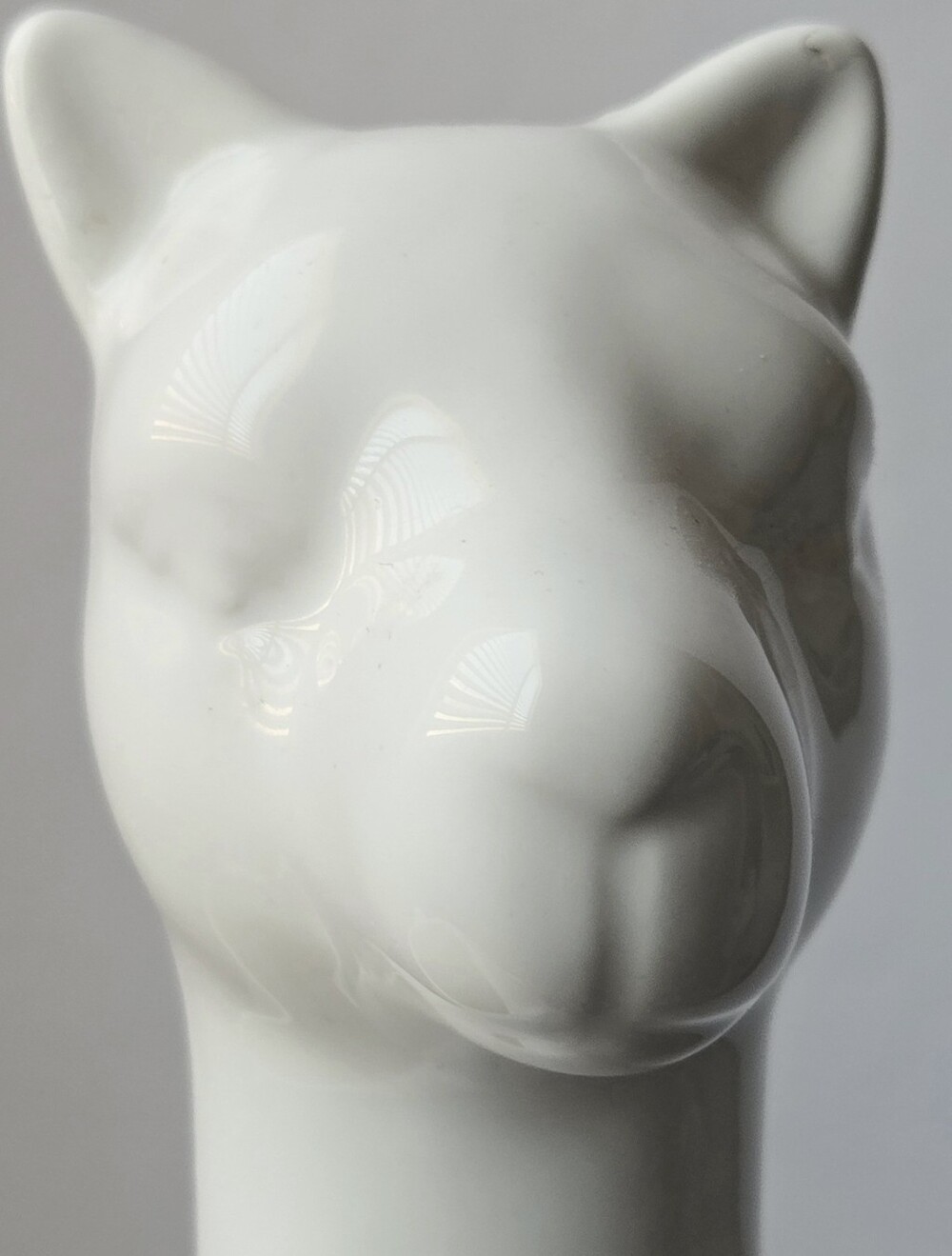 Urban Outfitters Apropos Ceramic Llama Alpaca Planter Plant Holder - Picture 8 of 11